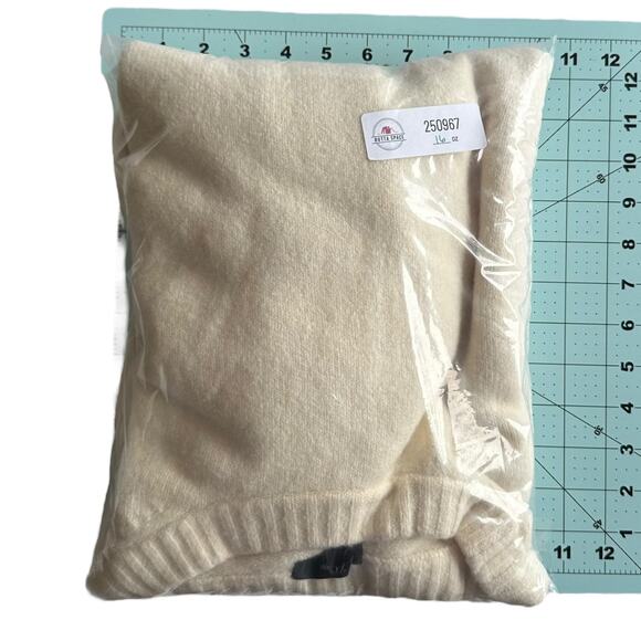 Womens Sweater Size Small Nautical Academia Classic Winter Wharf Understated - Picture 9 of 9